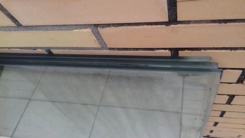 Blindex. 3 chapas 9mm para Fechamento medindo 198x83cm, com ferragens.  - Foto 3