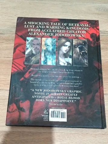 Sangue Real - Royal Blood - Quadrinhos - HQ - Titan Comics - Foto 2