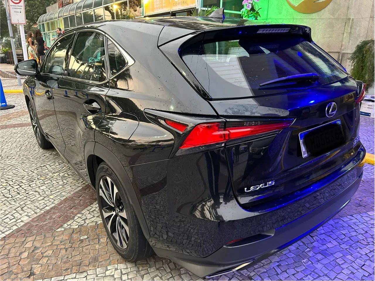 Lexus NX-300 F-sport 2.0 16V 238cv Aut., foto 5 de 20
