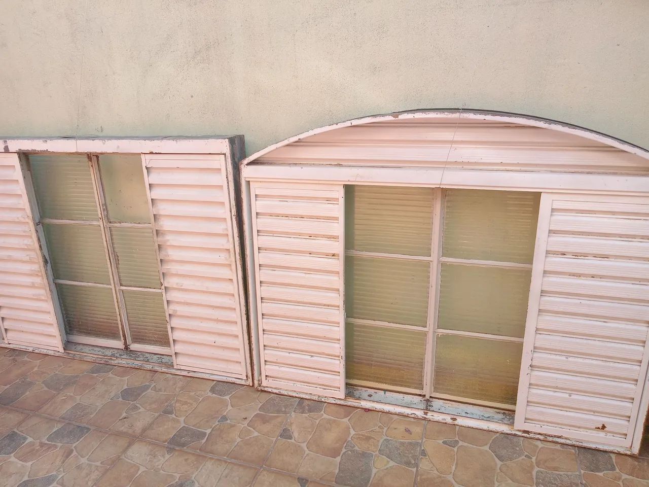 Janela (somente a quadrada) - Foto 2