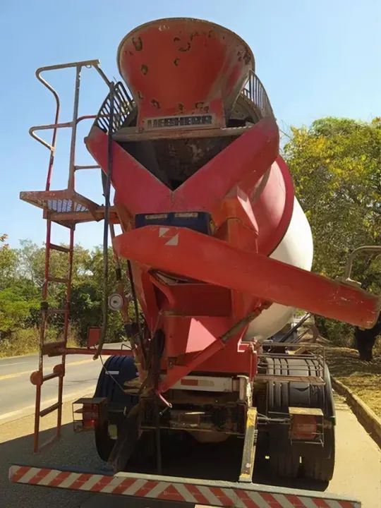 Volkswagen 31.260 6x4 Betoneira Ano 2012 - Foto 6