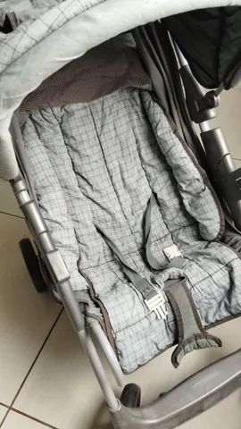 Vendo carrinho de passeio para bebê - Foto 3