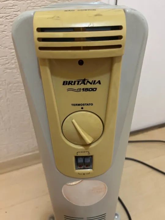 Aquecedor elétrico Britânia AB1500 com óleo  - Foto 5