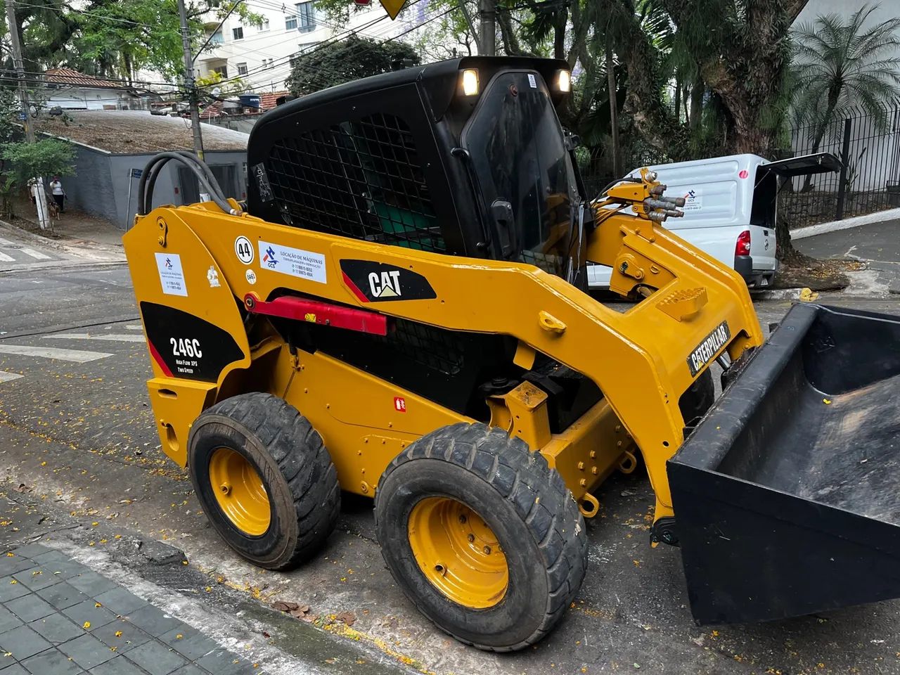 Mini Carregadeira e Mini escavadeira disponível para locação  - Foto 3