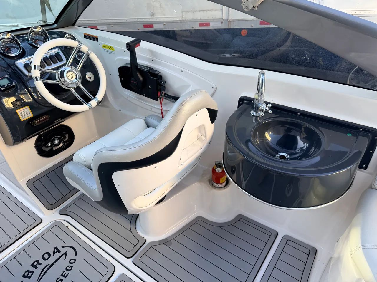Lancha Focker 205 carreta rodoviária  - Foto 12