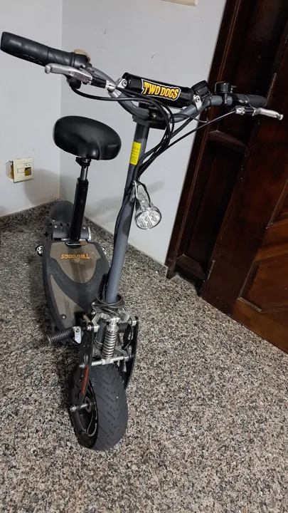 Patinete Elétrico Dobrável com Assento