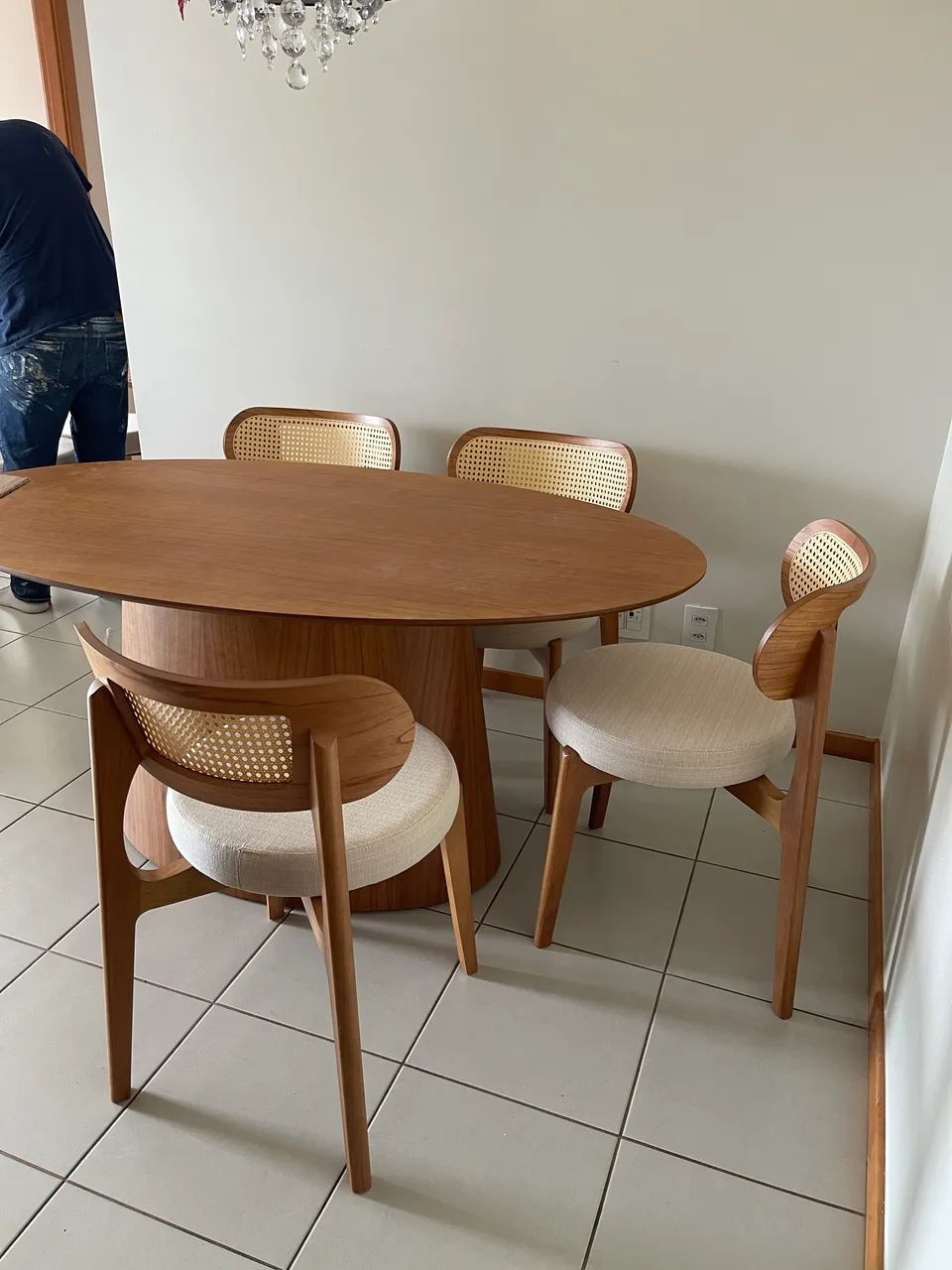 Cadeira Selene com Telinha em madeira maciça