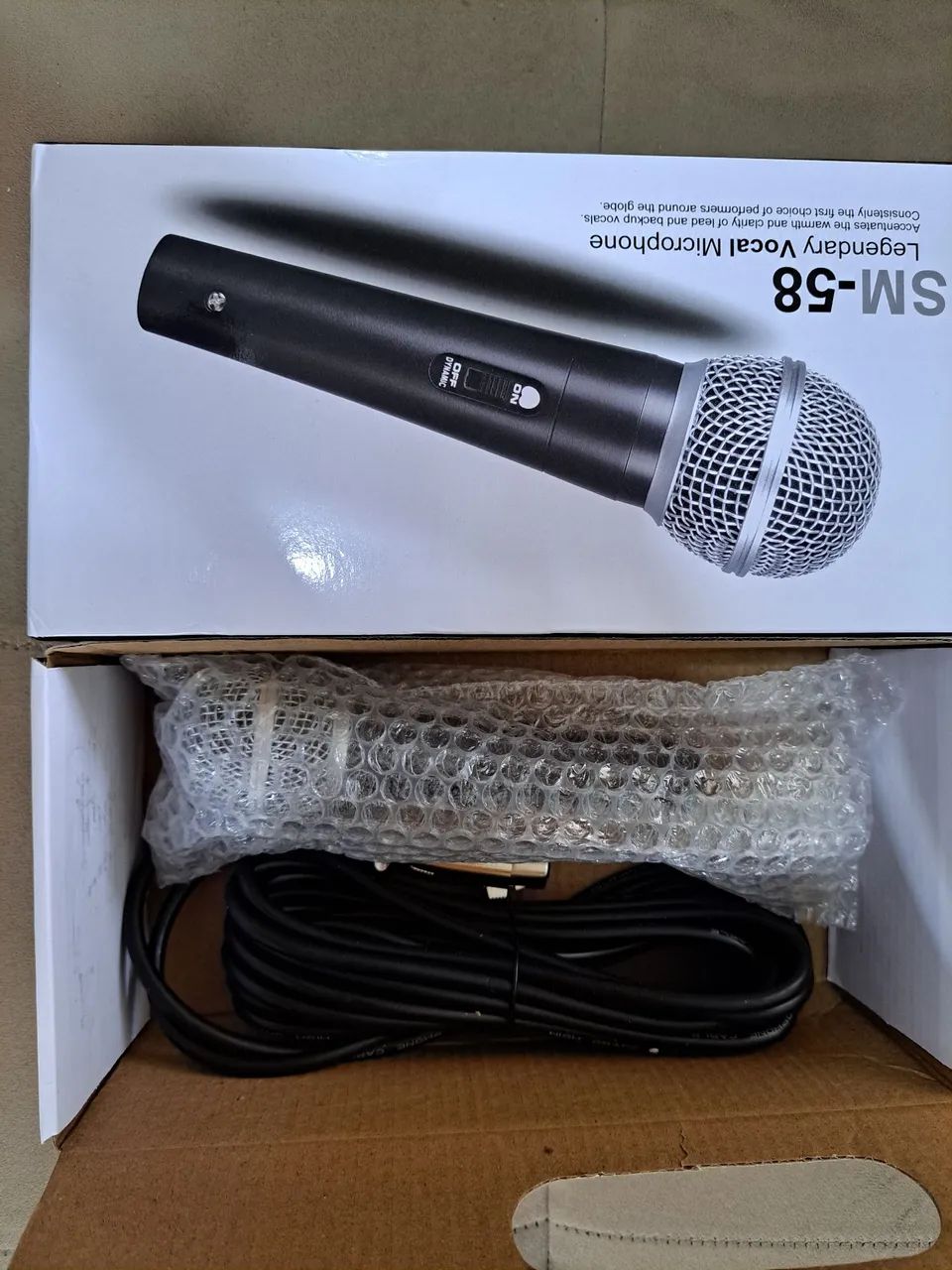 Microfone SM58 com fio  - Foto 3