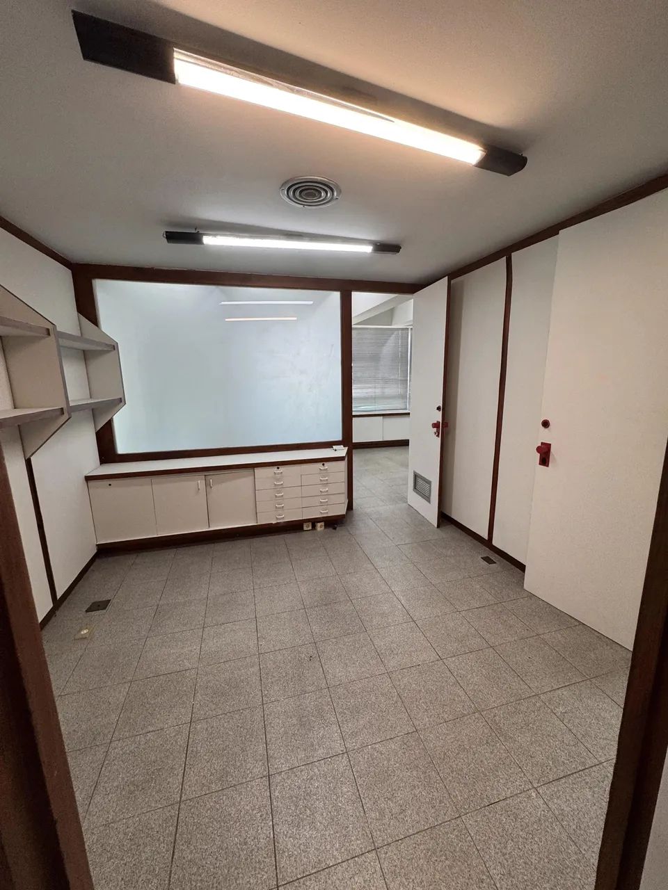 Escritório com 110m2. Lindamente Reformado. Divisão Otimizada do Espaço - Foto 7