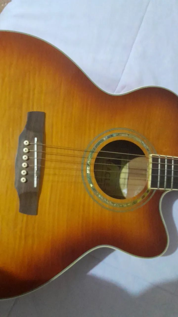 Violão Jumbo Eagle CH 70f  yellow burst - Foto 2
