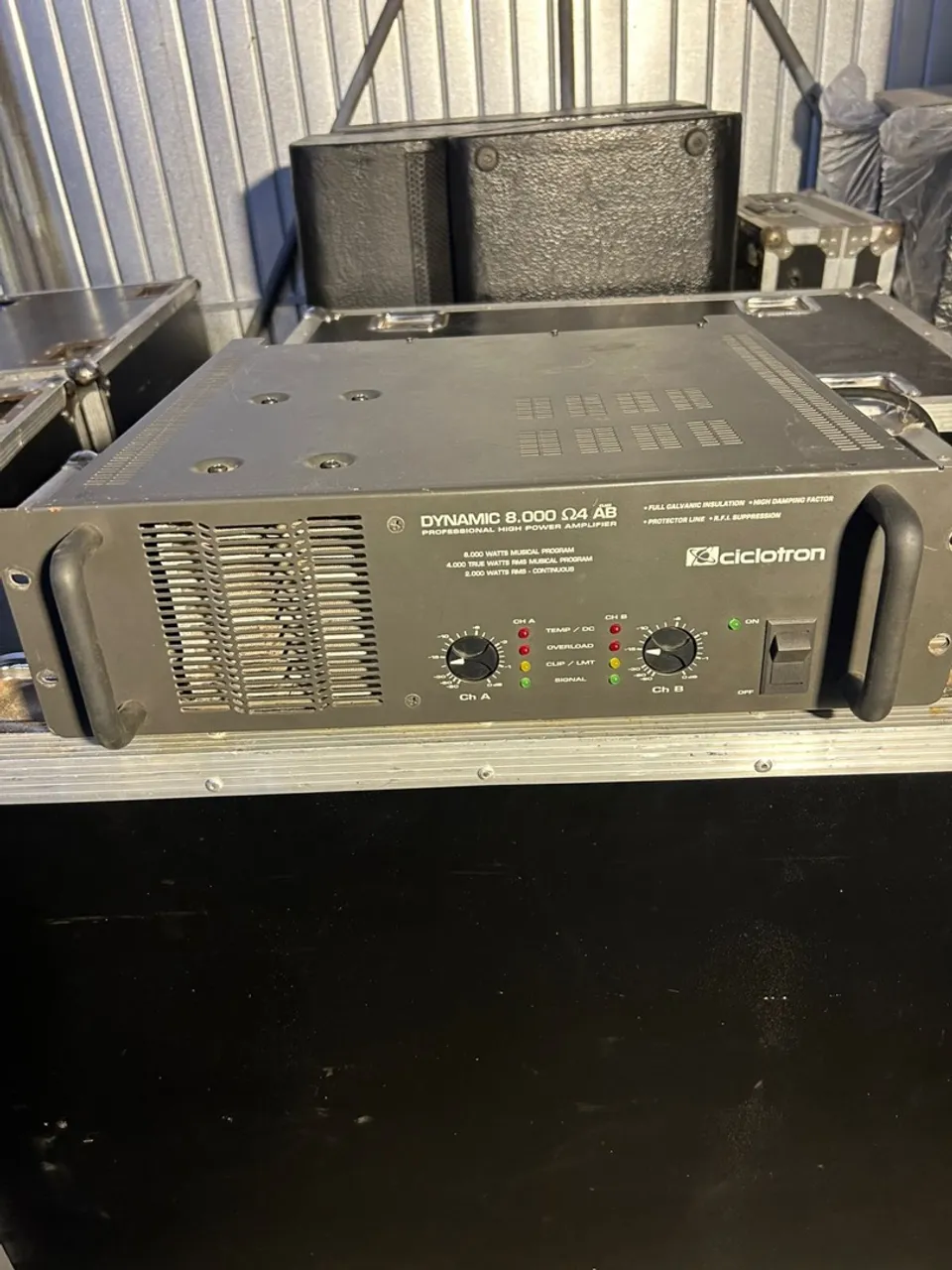 Amplificador Ciclotron Dynamic 8.000 Q4 AB