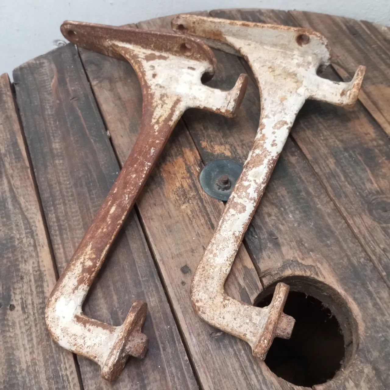 Par Mão Francesa em Ferro 32cm - Foto 2