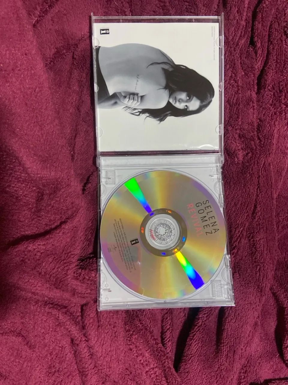 CD Selena Gomez - Revival  - Foto 2