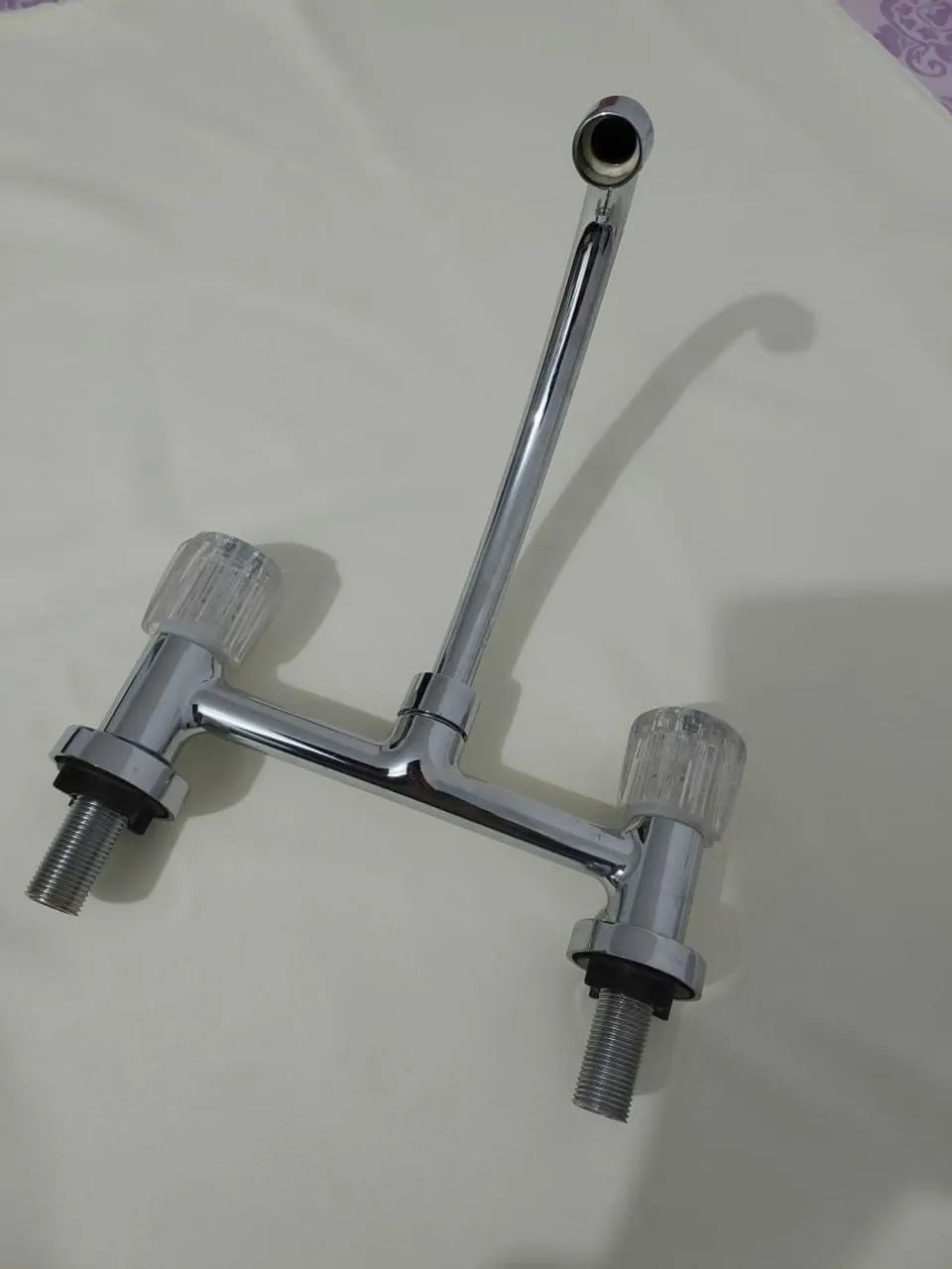 Torneira dupla64850235183617121