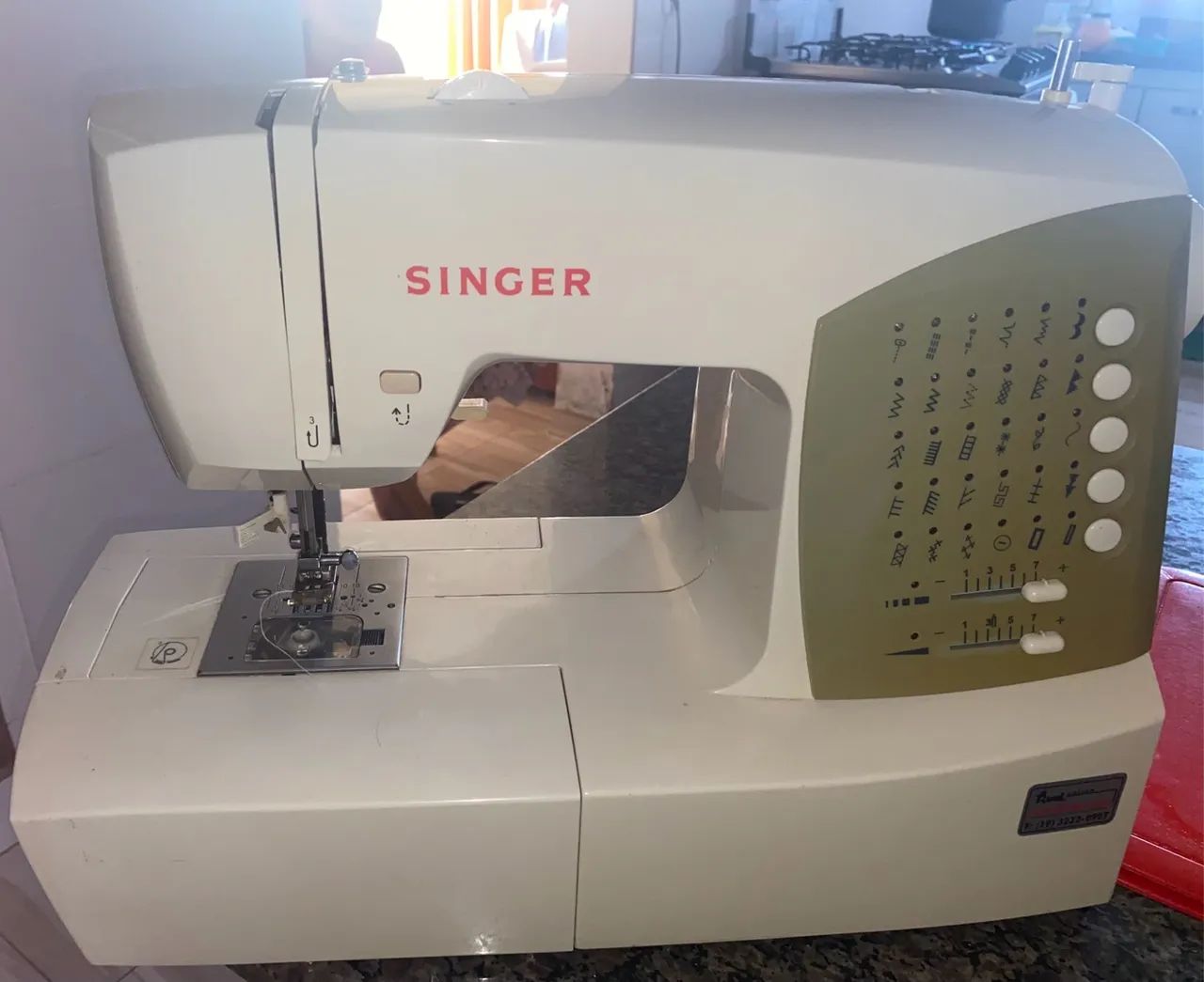 Máquina de Costura Singer - Foto 3