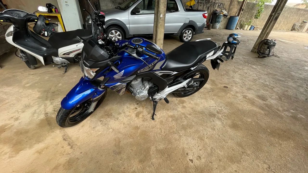CB 250 Twister  - Foto 2