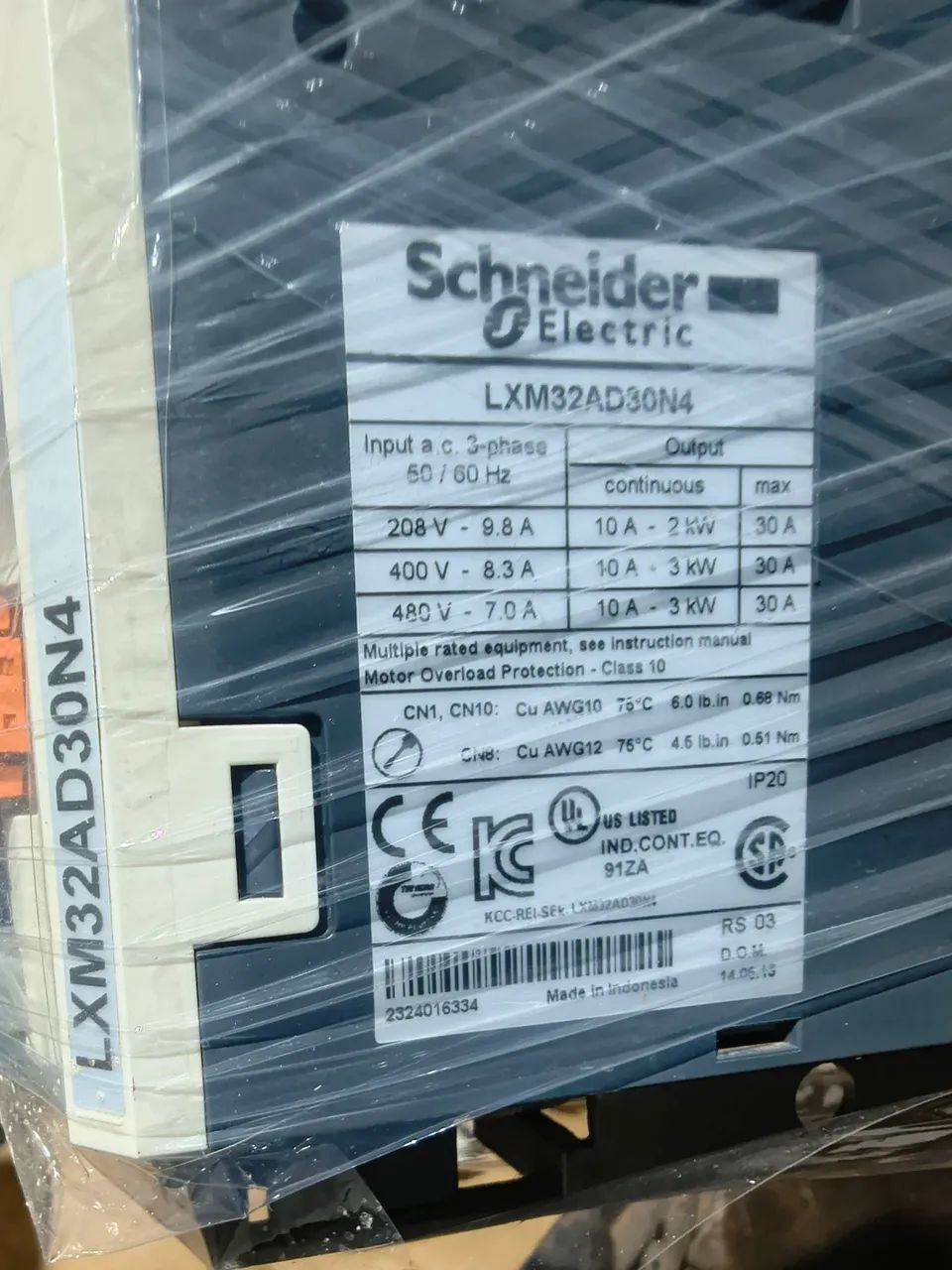 Servo drive Schneider LXM32AD30N4 - Foto 2