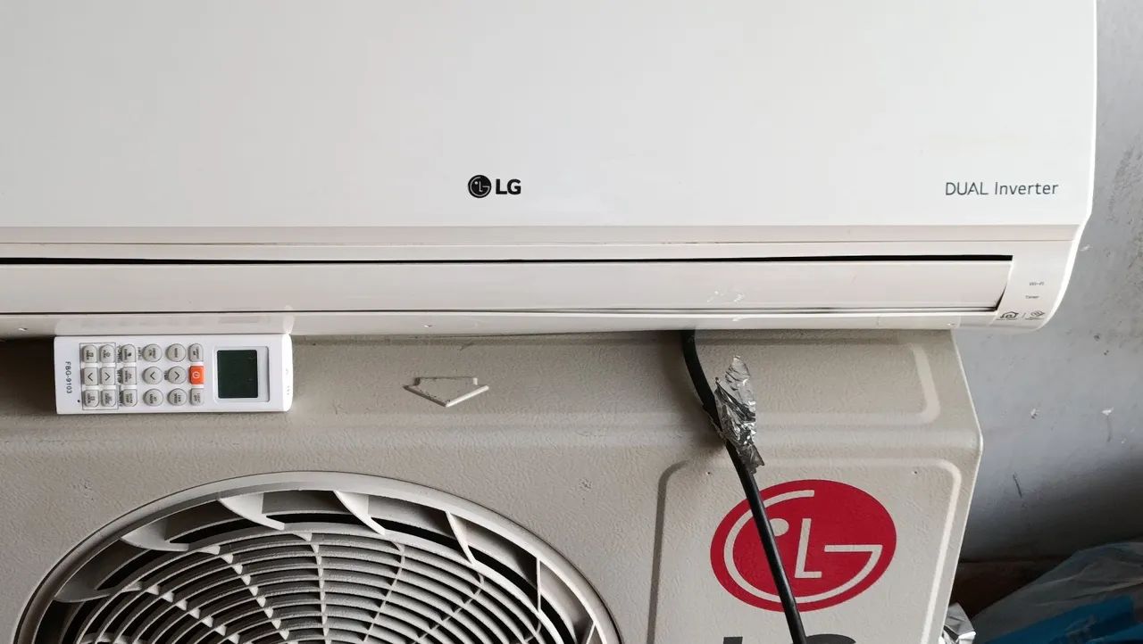 Ar Condicionado dual inverter LG 9 mil btus novo praticamente com WiFi 2 garantia de 6 mes - Foto 3