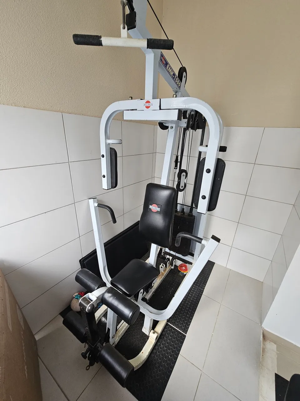 Aparelhos de Musculação, cross over mono, barras e anilhas