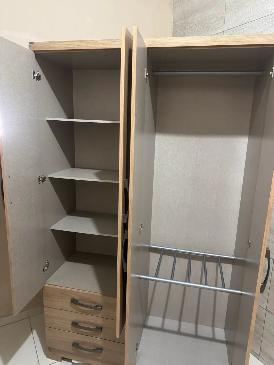 Selling wardrobes