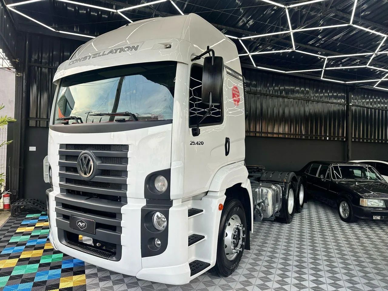 25.420 CONSTELLATION 6X2 2P (DIESEL)(E5)  BRANCA 2014/2014