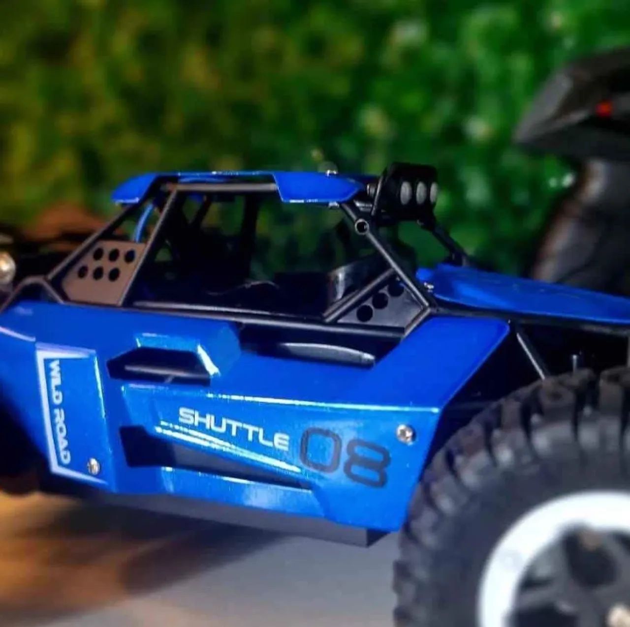 Carrinho de Controle Remoto Novo na Caixa  - Foto 4