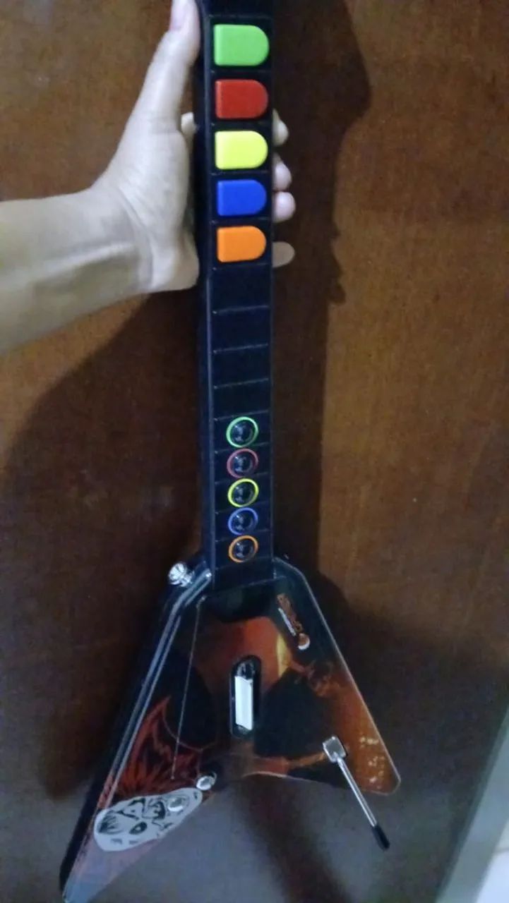 Guitarra de play 3 ACEITO TROCA  - Foto 2