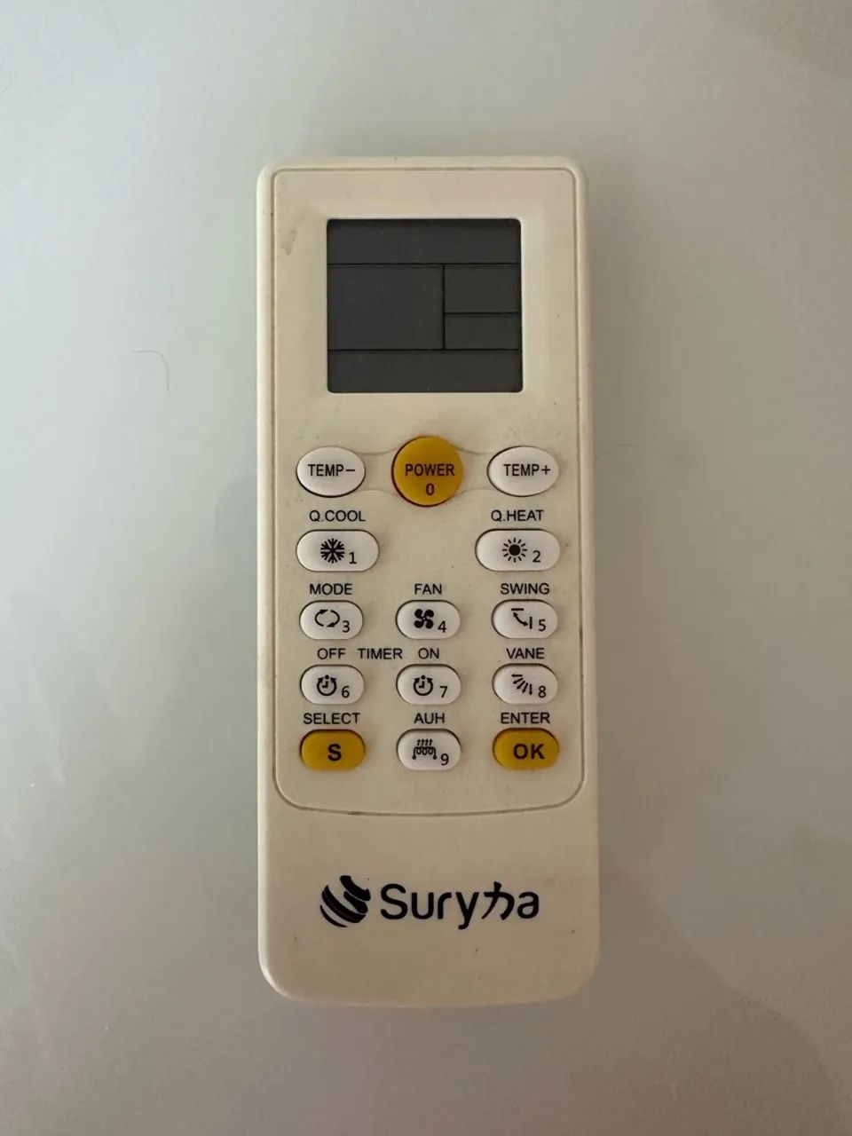 Ar condicionado Fujitsu 18.000 BTUs. Em perfeito estado de conservação e funcionamento.