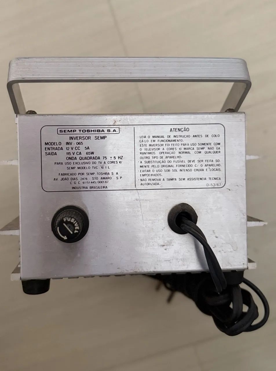 Inversor Semp 12V CC/115V CA 65W - Foto 3