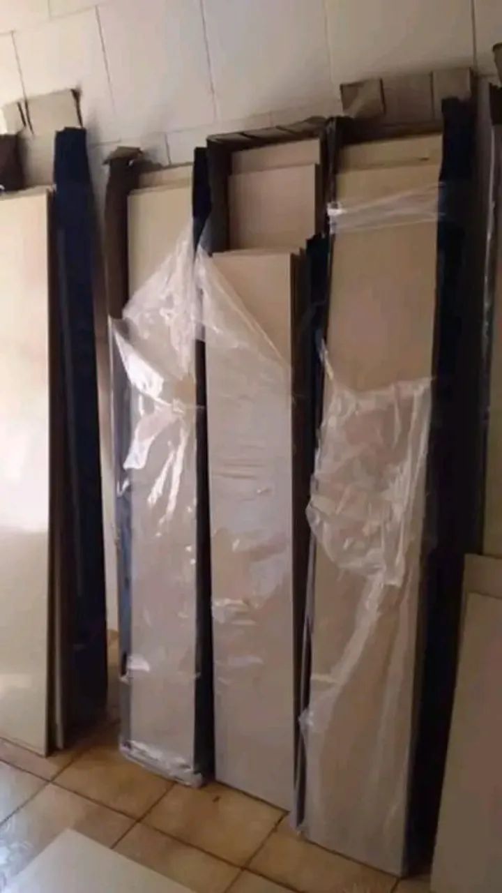 10 metros pisos Laminados (150,00)