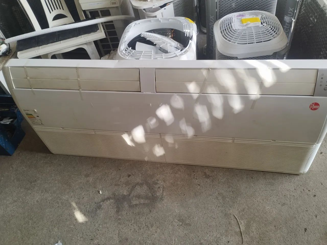 Split piso teto 60.000 BTUs com instalação 