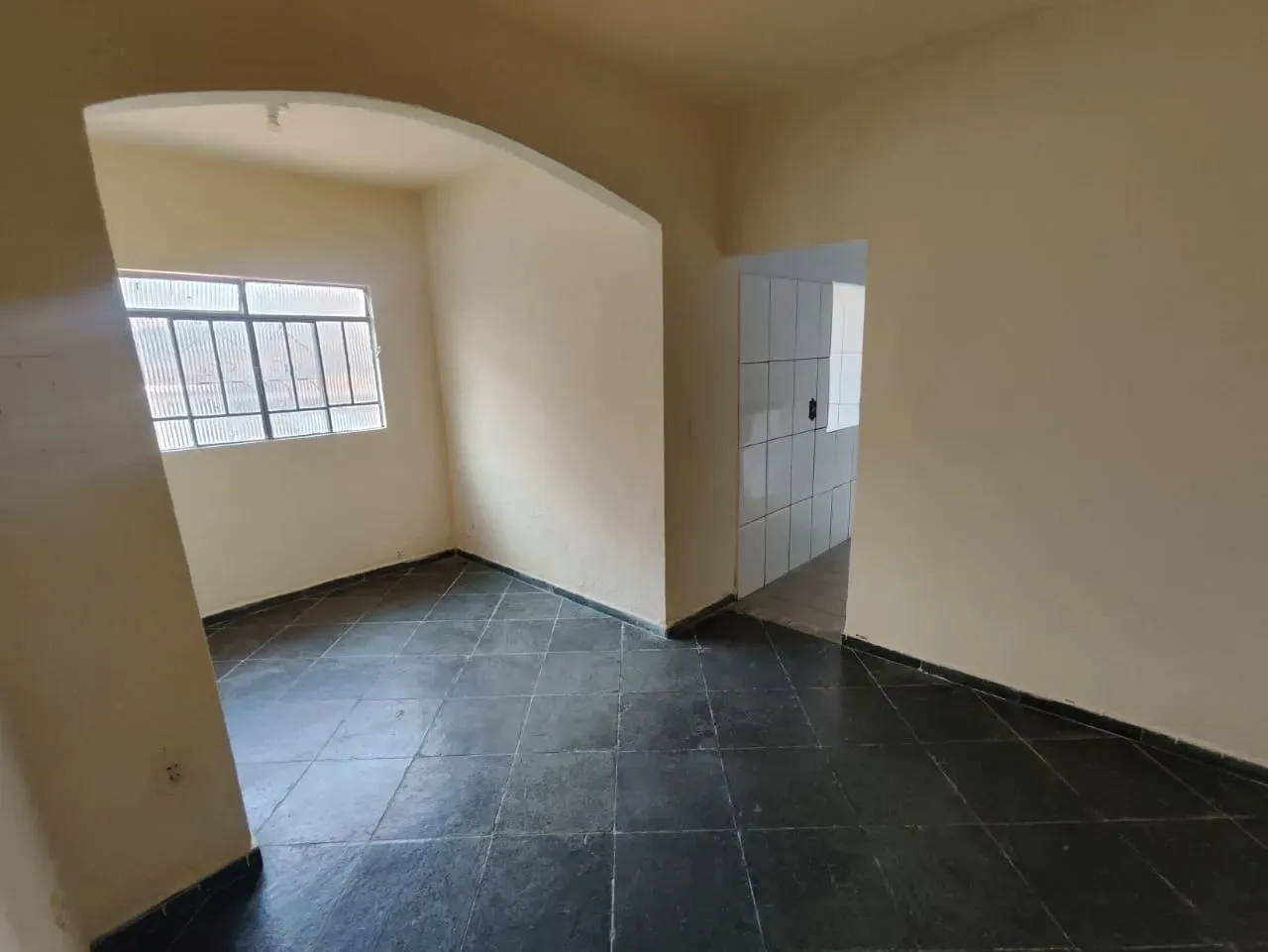 Imóvel para aluguel com 1 quarto no bairro Glória - Belo Horizonte - MG