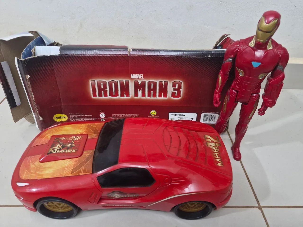 Iron Man 3 - Carrinho e Boneco Hasbro