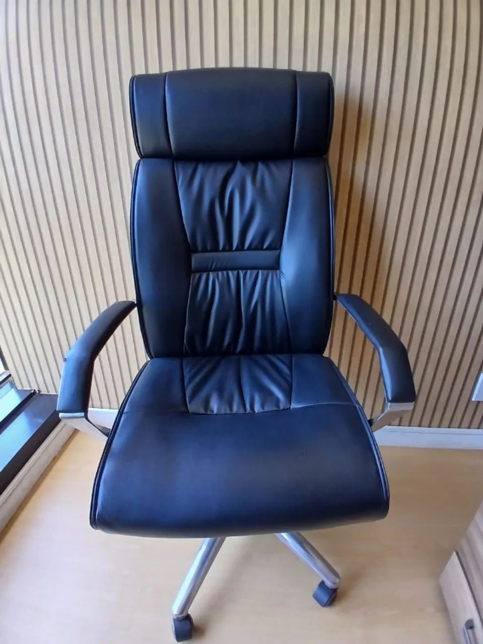 Cadeira de escritório - executivo 