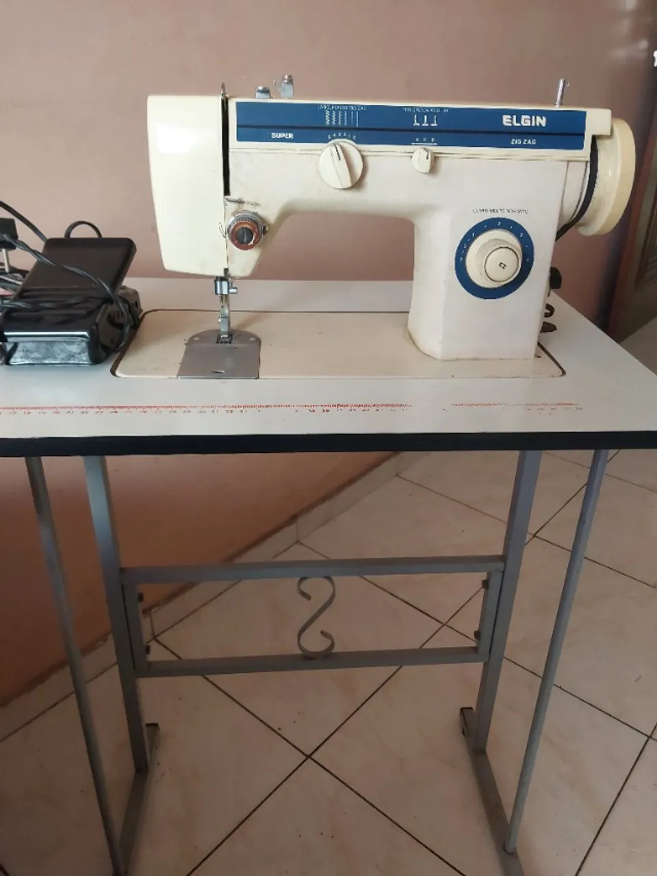 Máquina de costura