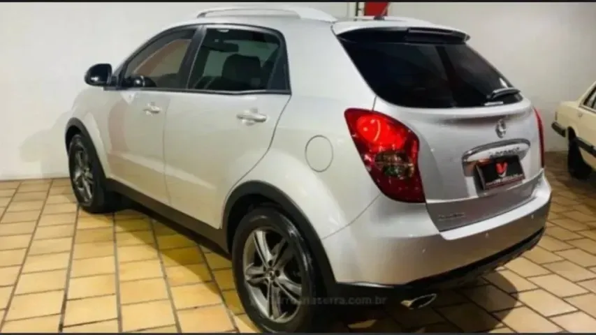 Sucata Korando Ssangyong para retirada de peças completa de tudo diesel 2011
