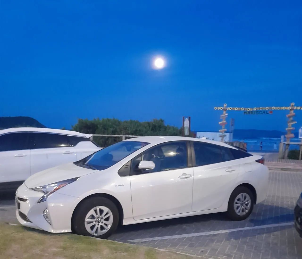 PRIUS 18/18 IMPECAVEL 60000KM