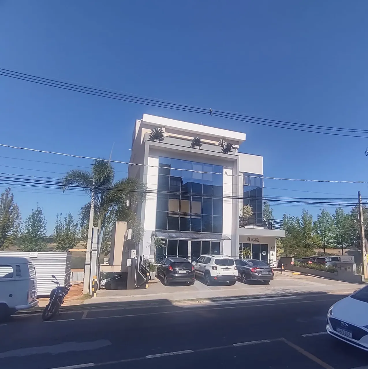 Salas comerciais mobiliadas para locação no Alphaville Empresarial