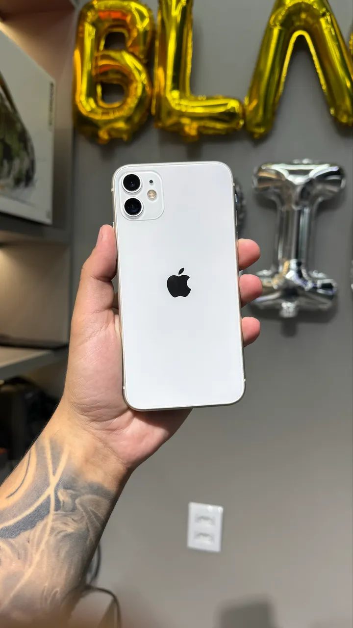 iPhone 11 64gb branco - Oportunidade 