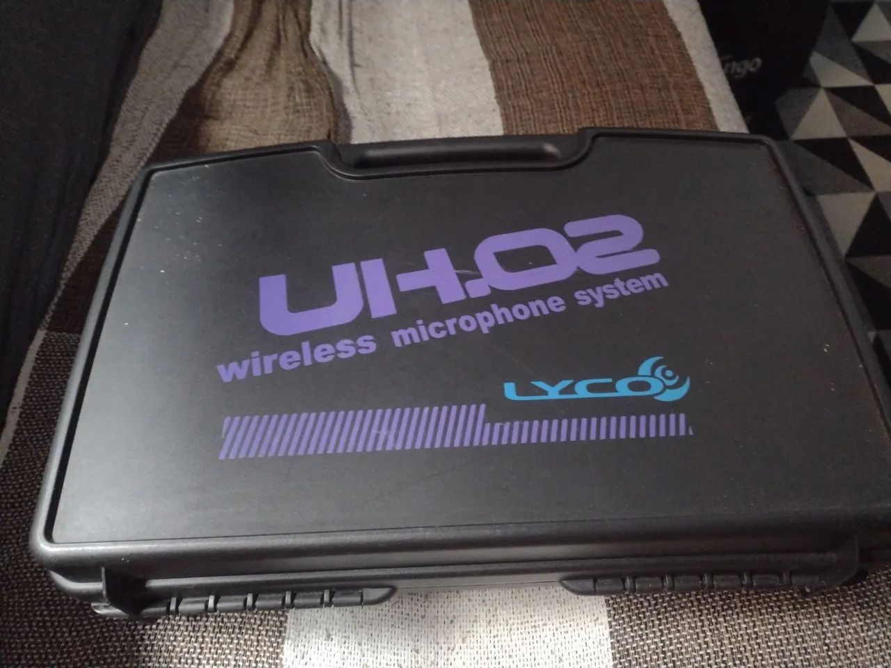 Microfone sem fio Lyco UHF 