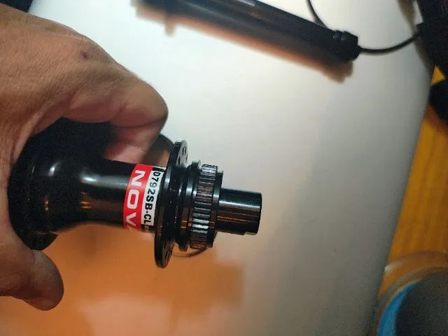 Cubo traseiro Novatec - Foto 4