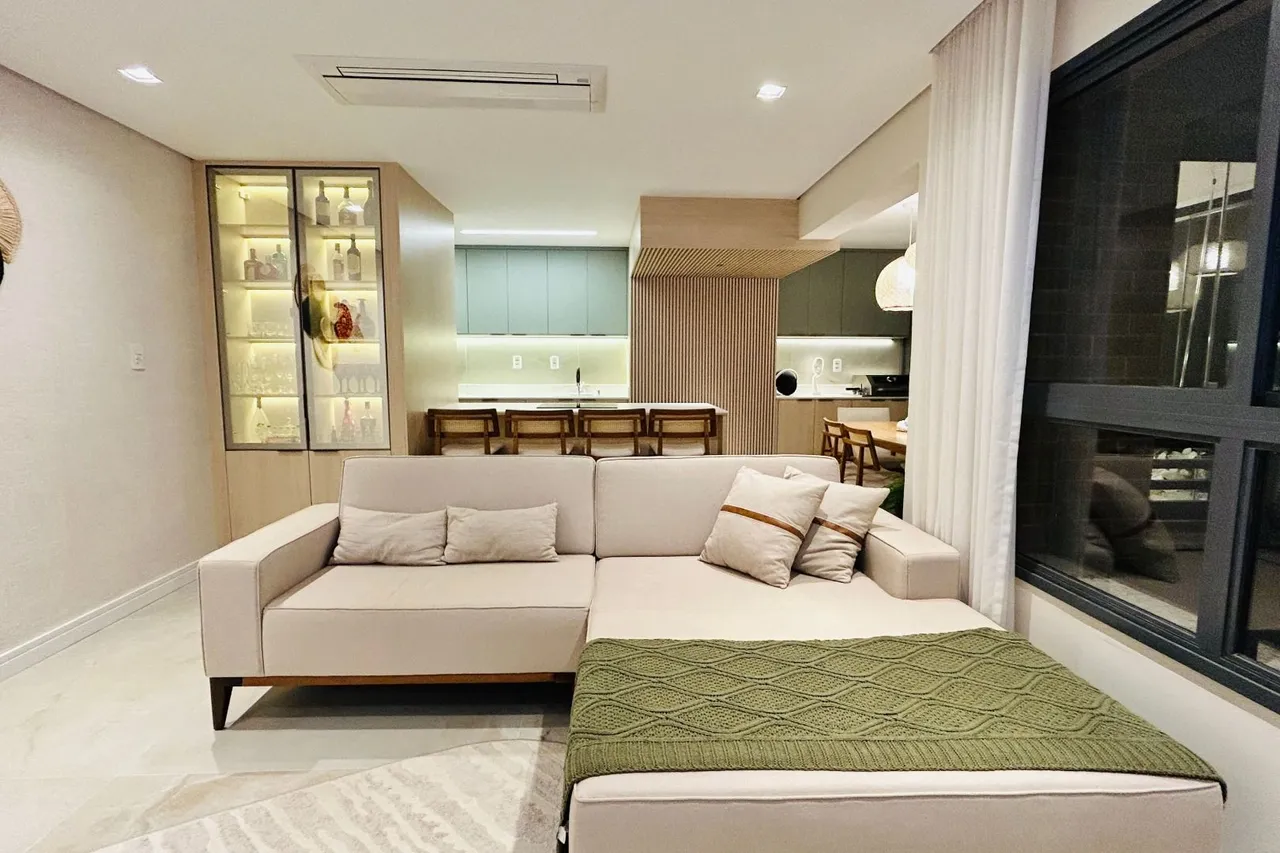 Apartamento de Alto Padrão à Venda no Campolim 3 Dorms (1 Suíte) no Avant Garde