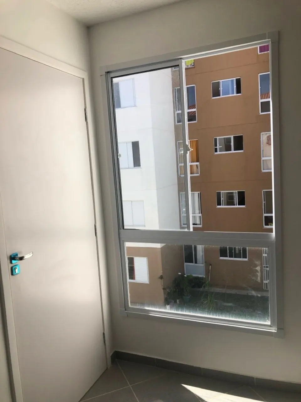 Aluga-se apartamento 2 quartos