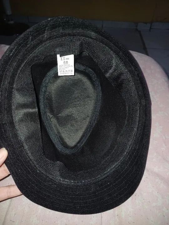 Chapeu preto em Veludo(usado poucas vezes) - Foto 5