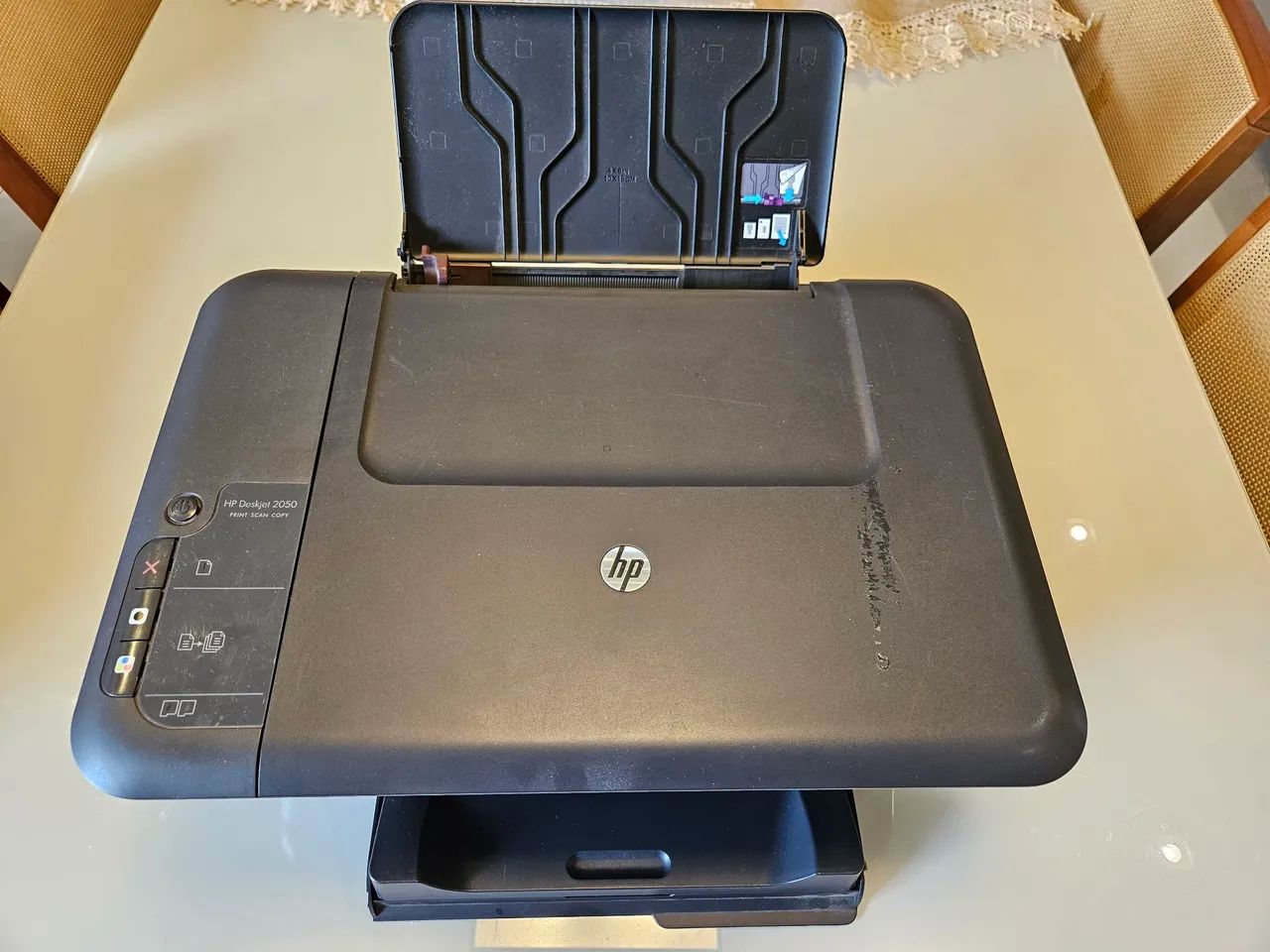 Impressora Scanner Multifuncional HP Deskjet 2050 - Foto 2