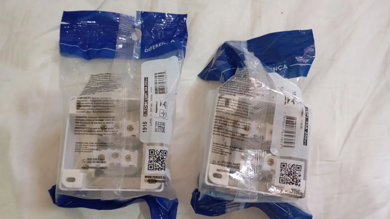 Tomadas de sobrepor 64242732376577122