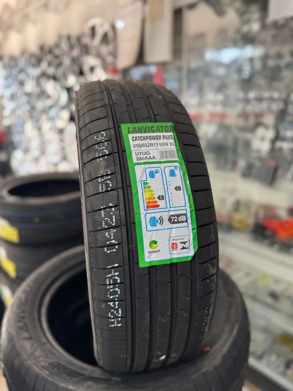 ヒガン PNEU LANVIGATOR 205/55/R17 93W XL (instalação grátis) - Peças para