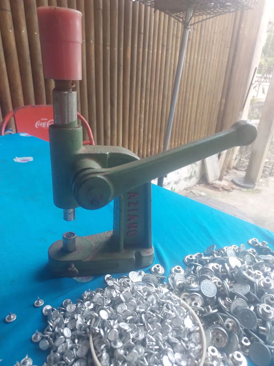 Maquina de pregar botoes