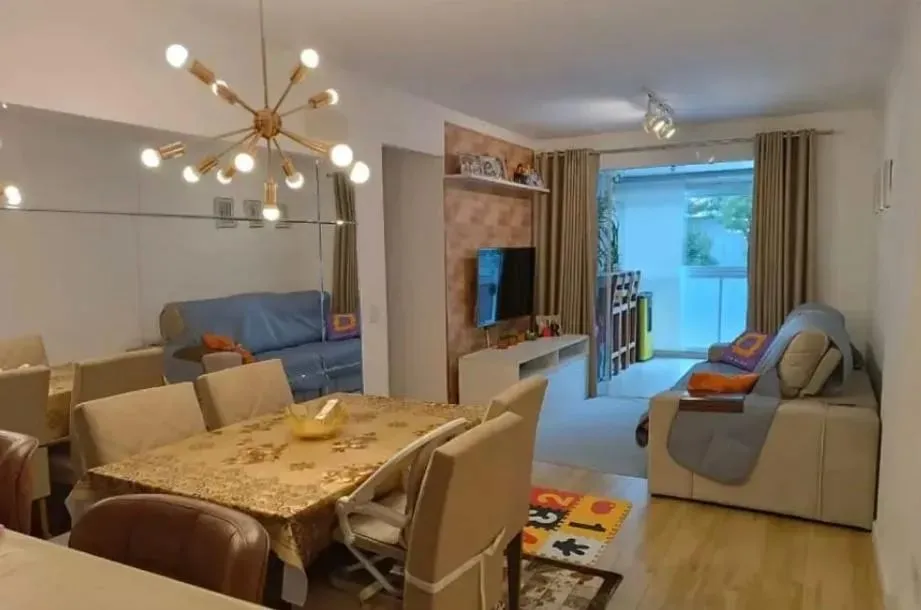 Apartamento (Padrão), com 2 quartos e 1 banheiros à Venda, 53 m² em Curitiba/PR