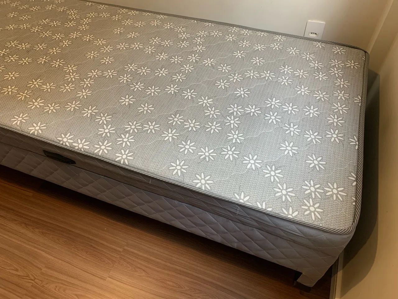 Cama solteiro com baú  - Foto 2